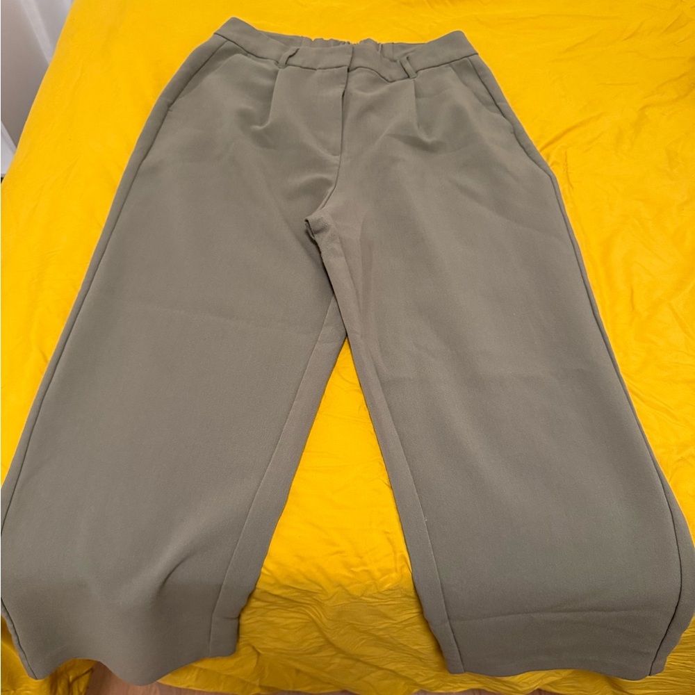 Old Navy Men's Sage Green Chinos